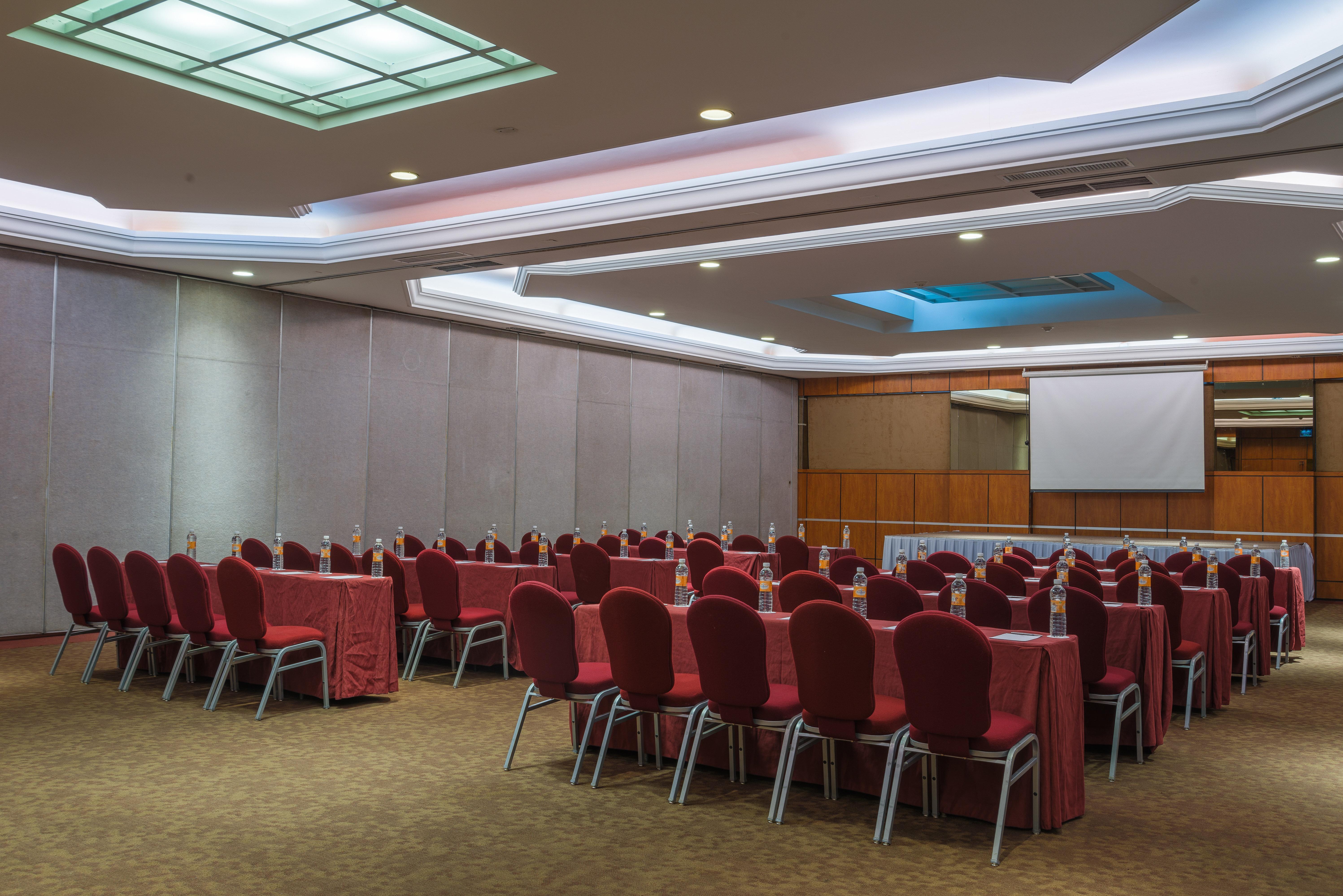 Holiday Inn Guadalajara Expo Plaza Del Sol By Ihg Zapopan Exterior foto