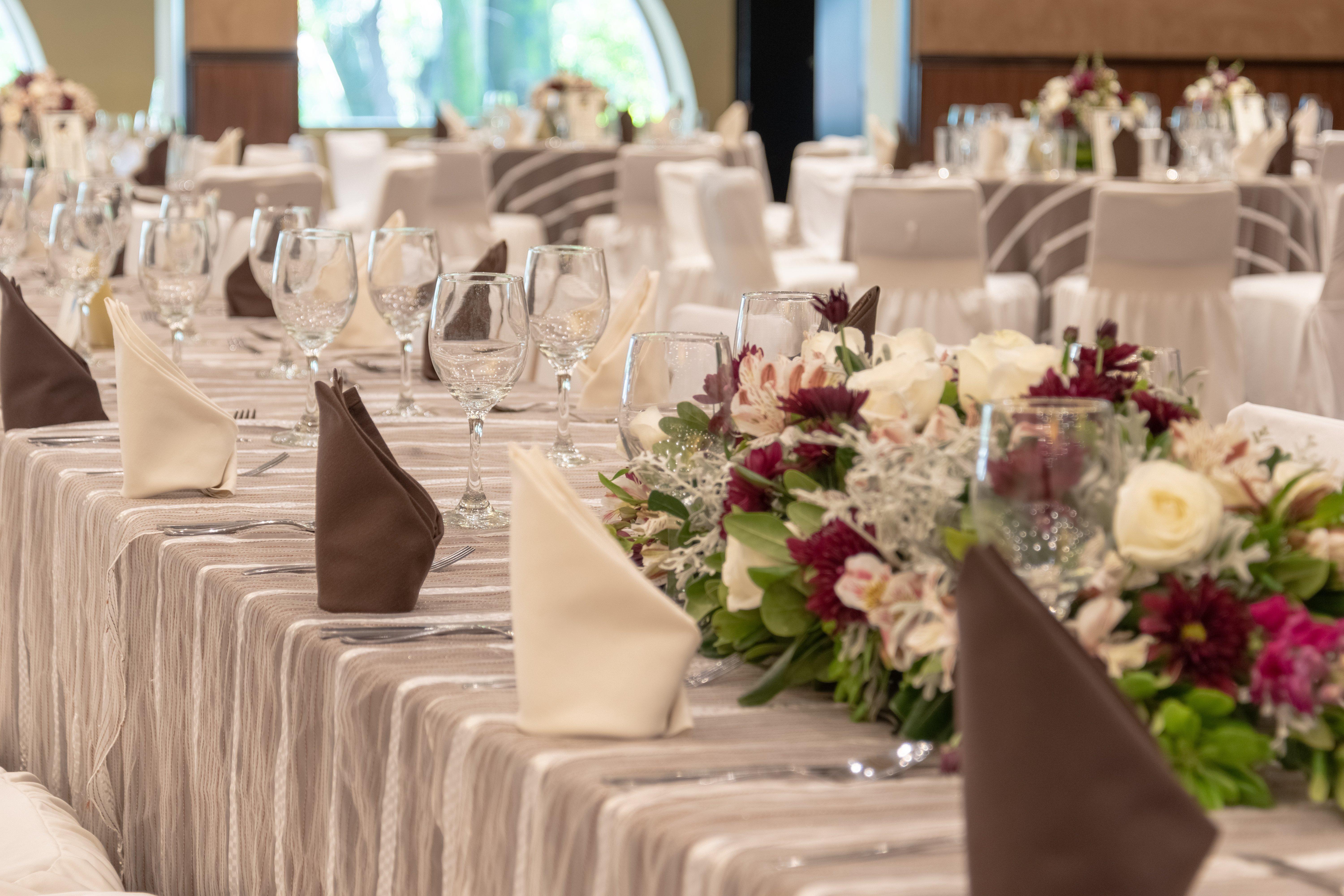 Holiday Inn Guadalajara Expo Plaza Del Sol By Ihg Zapopan Restaurant foto