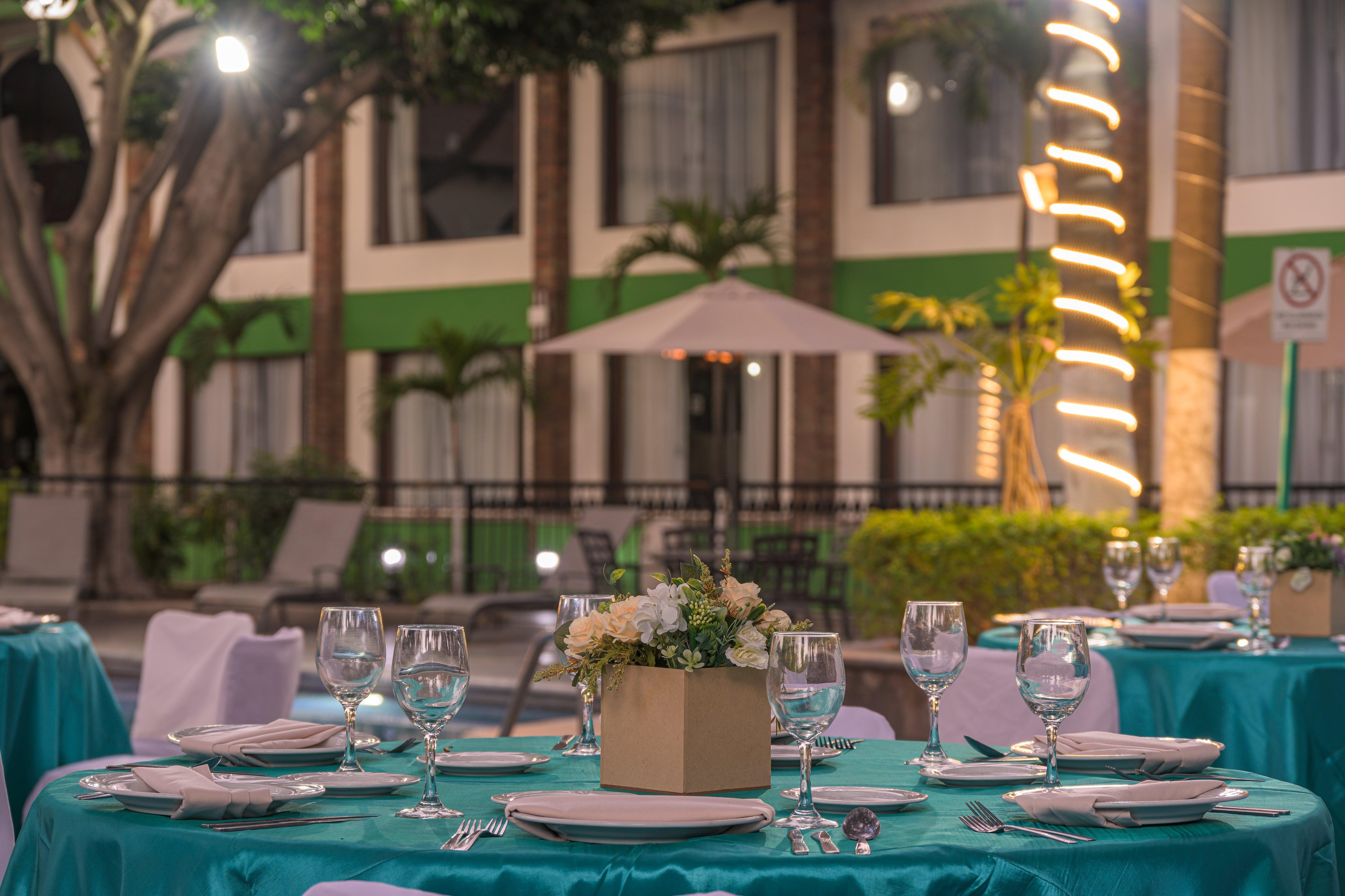 Holiday Inn Guadalajara Expo Plaza Del Sol By Ihg Zapopan Exterior foto